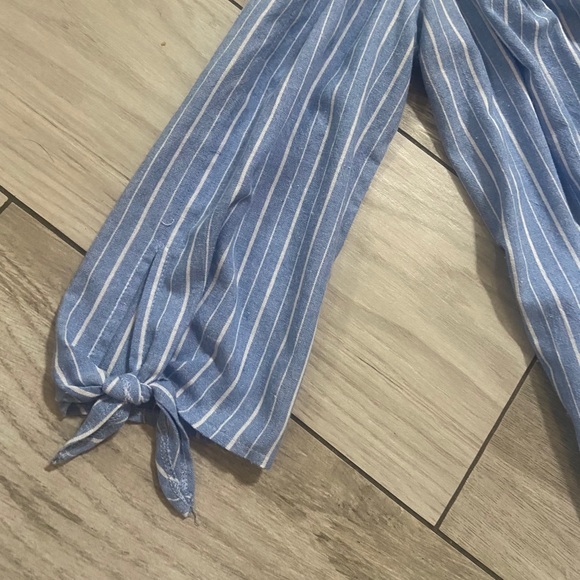 Light blue, off the shoulder ETWO top - Picture 4 of 4